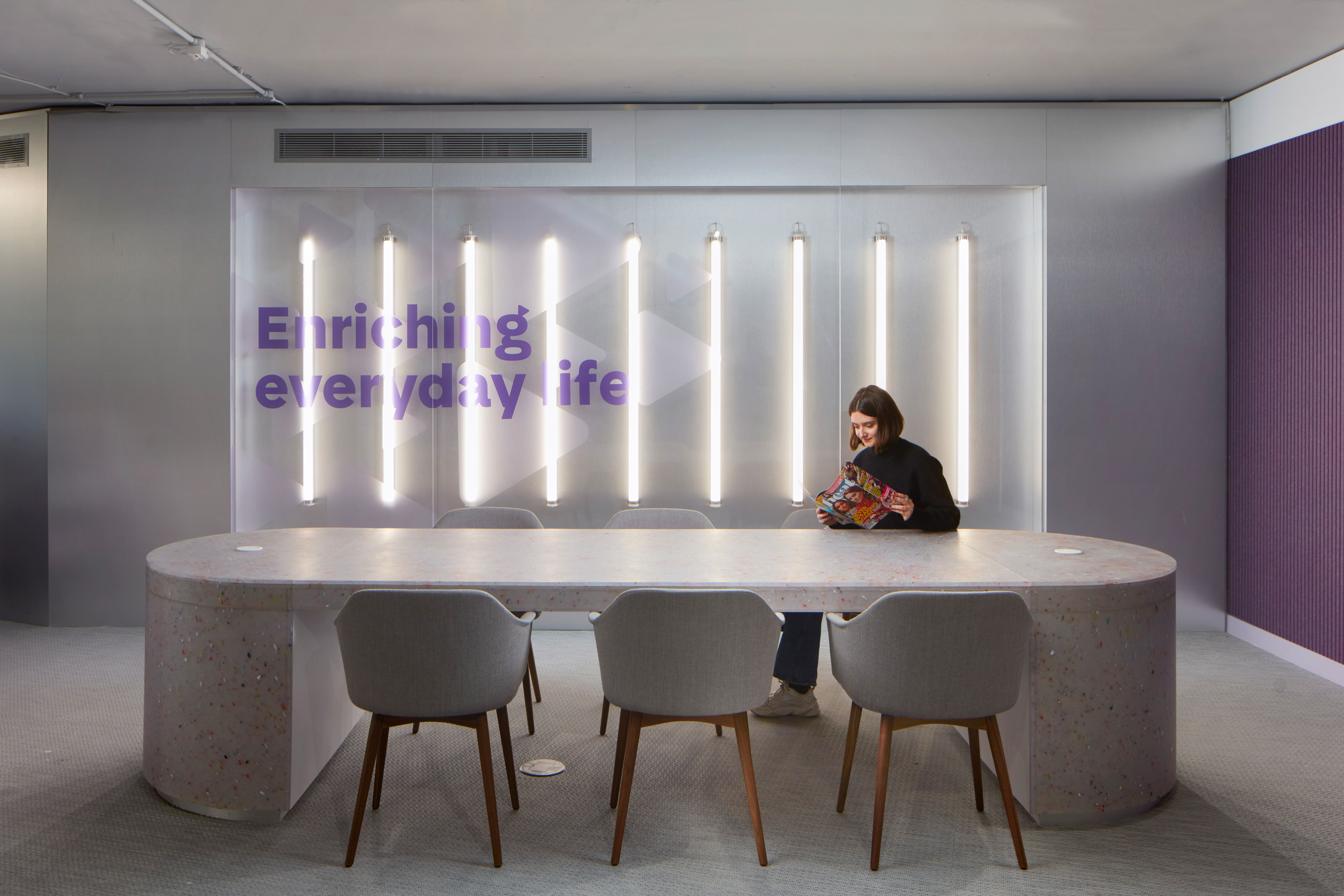 MClayton 2402-1-SPA-LAN 002